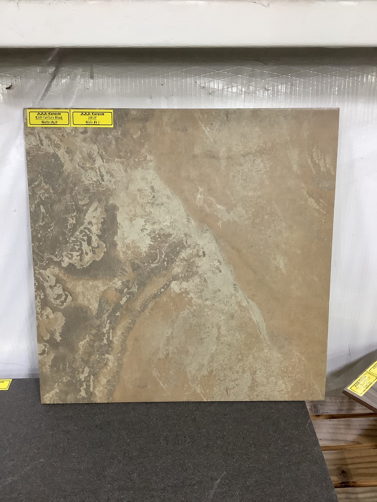 KS03 Carlisle Black Matte 18x18