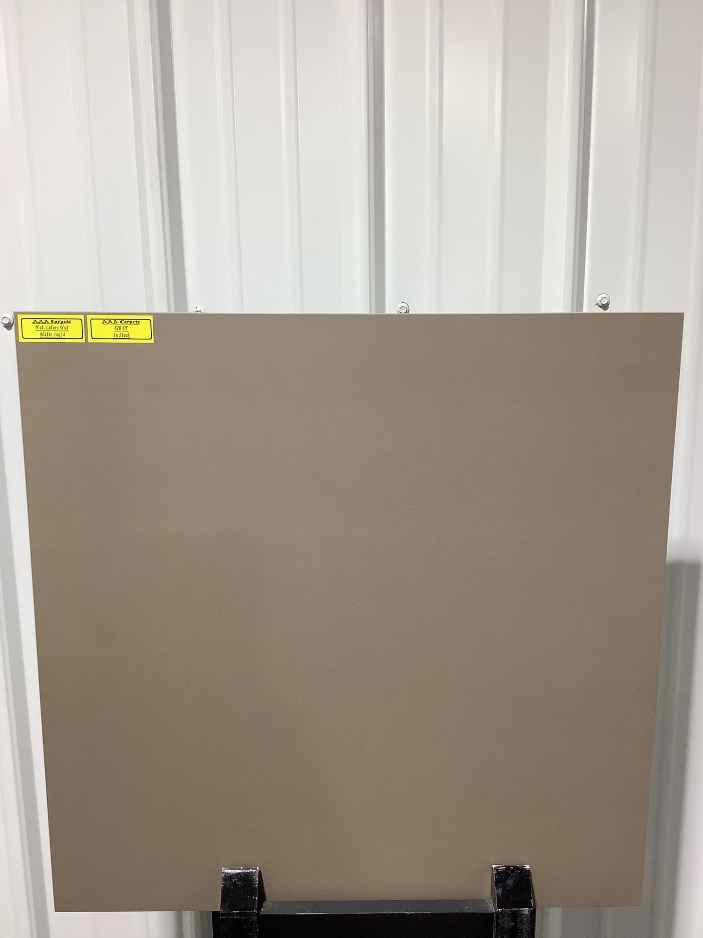 Nat. Colors Nut Matte 24x24