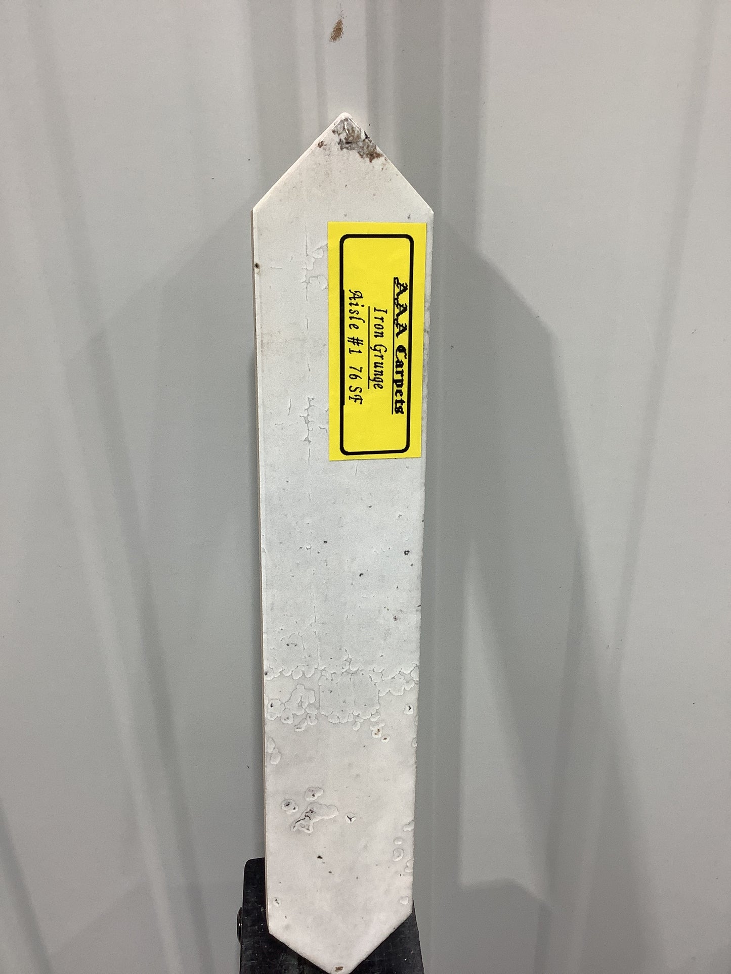 Iron Grundge Picket subway Tile