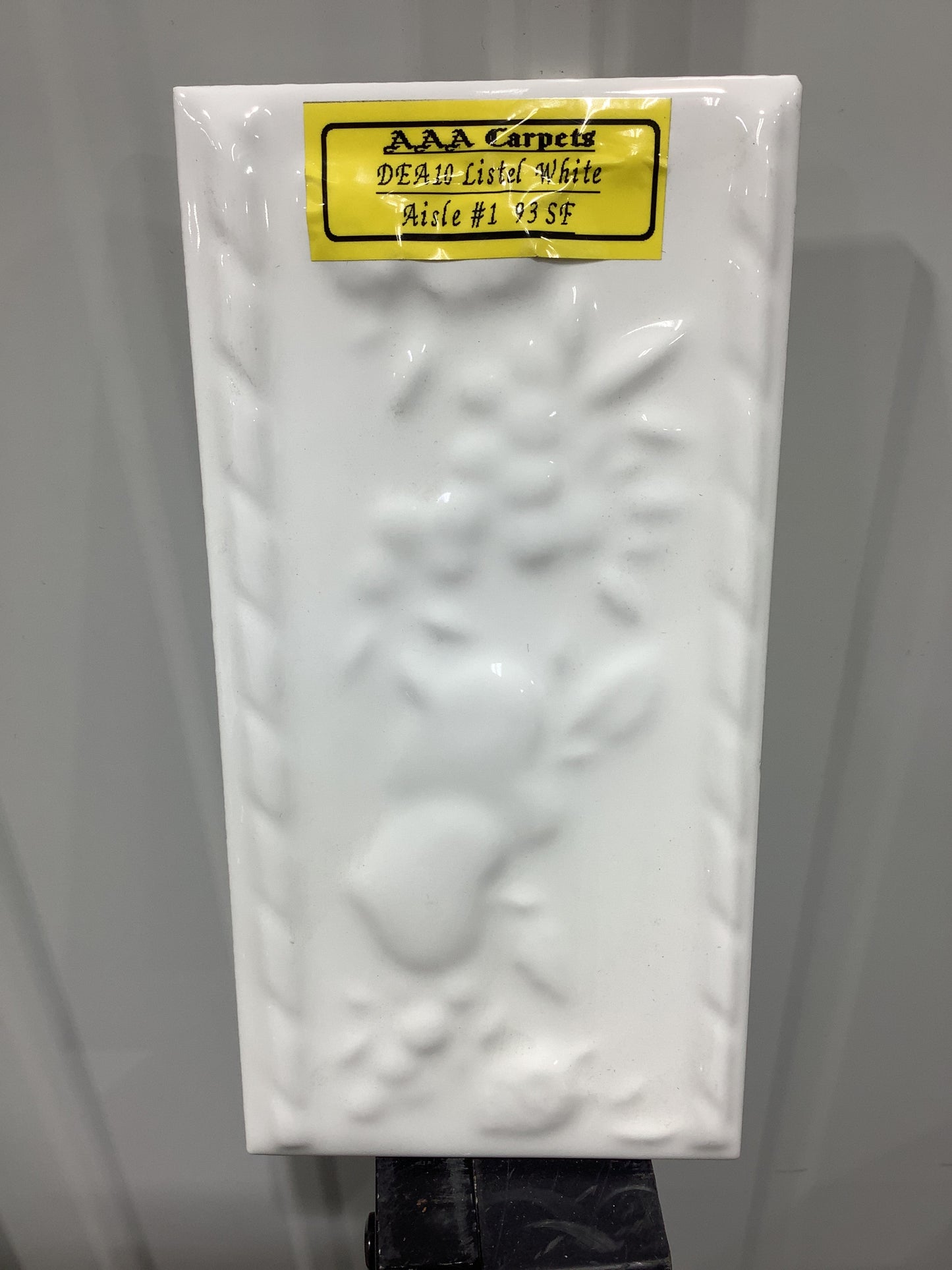 DEA10 Listel White Textured Subway Tile