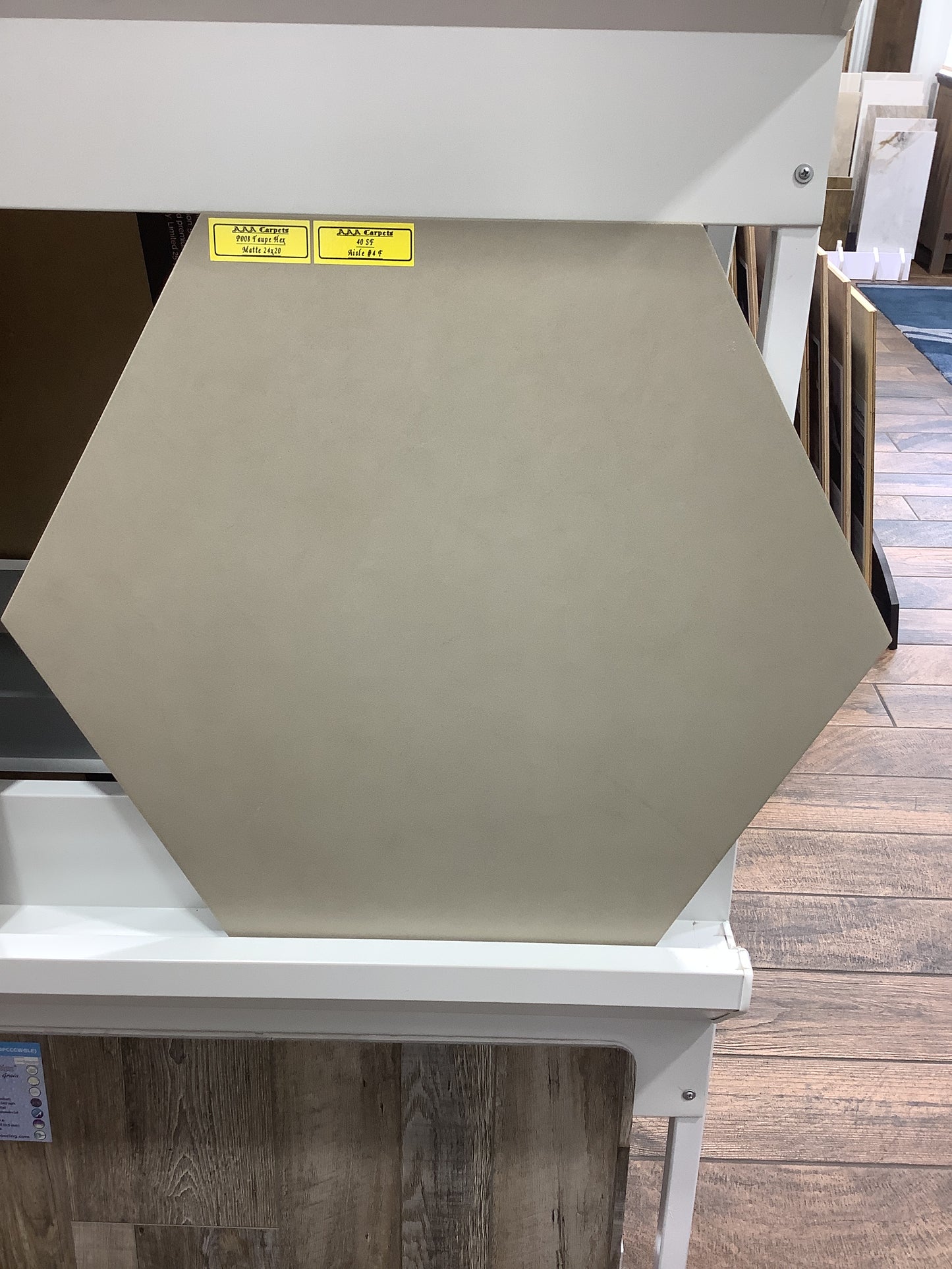 P008 Taupe Hex Matte 24x20