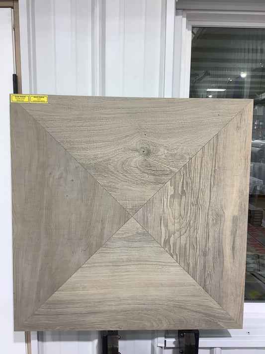 Heritage Colonial Pattern 32x32 Tile