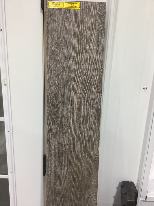 Ty04 Noir Oak Plank 9x36 Tile