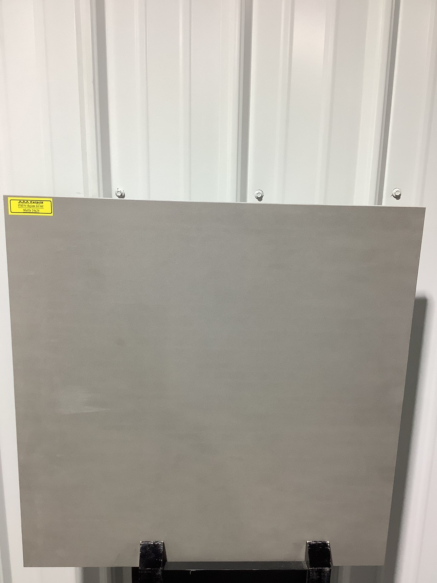 FM94 Axiom Silver Matte 24x24