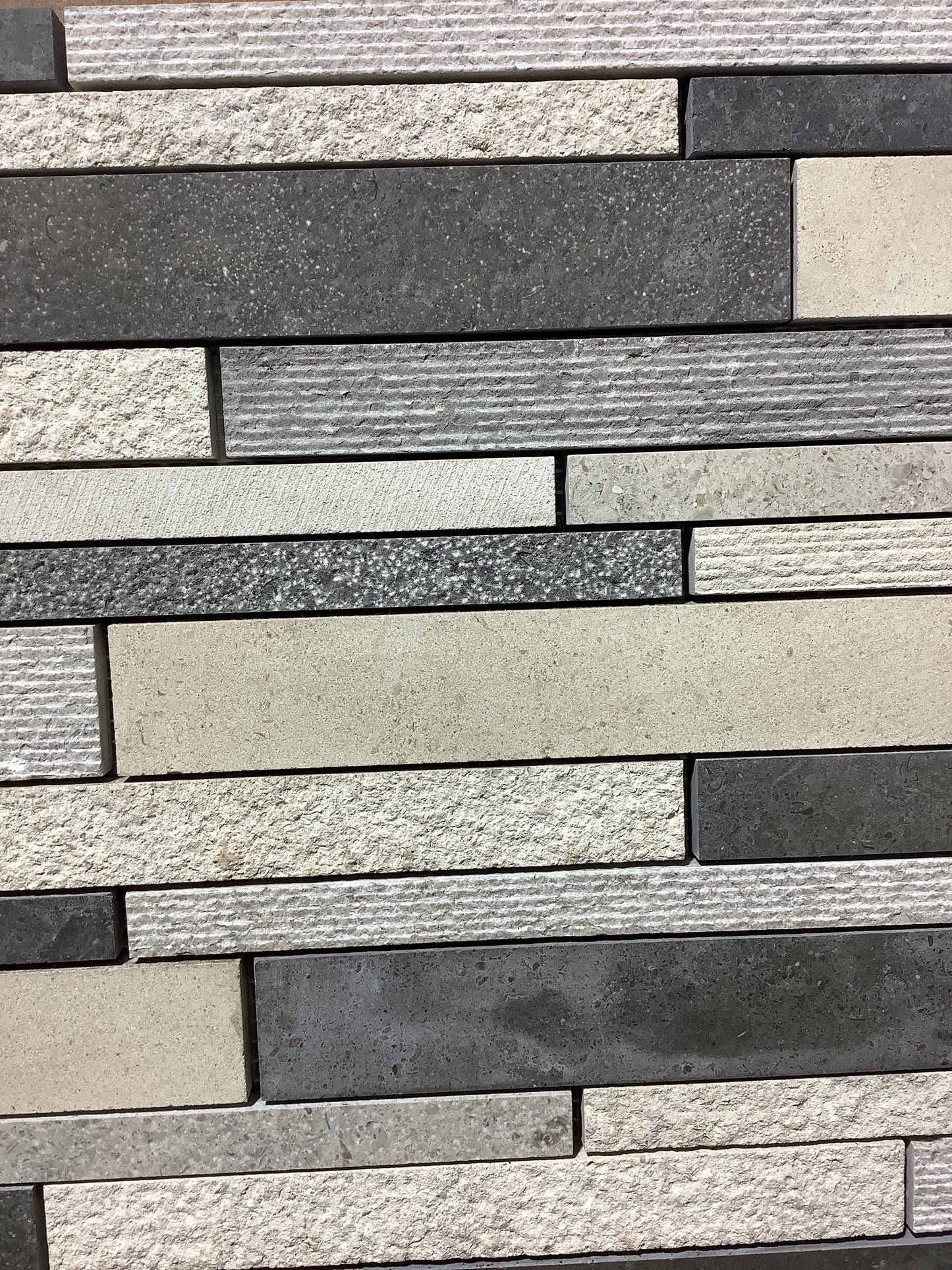 Limestone Mix Linear Hi/Lo Mosaic